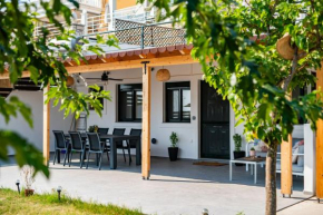 YOLO Resort- Giardino